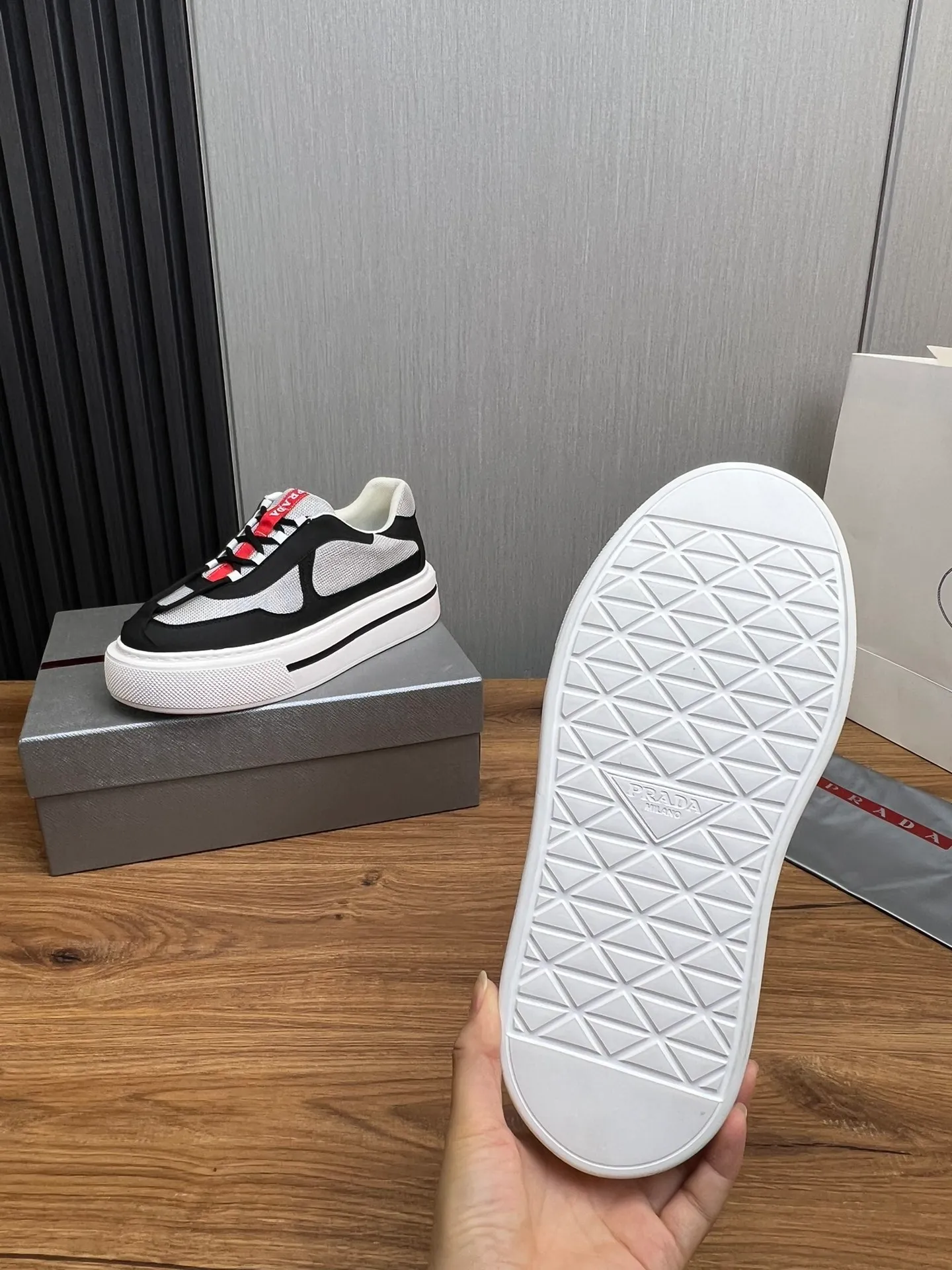 Men's shoes 💰580💰 [PRADA] Men's shoes are popular in the counter, official website is synchronized, 1 high-quality shipment ✔️Original fly-woven cowhide + cowhide lining, 1🆚1 replica, original sole, 38-45 (45 customized, non-refundable)